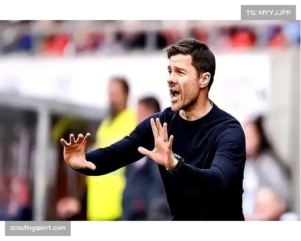 解析阿隆索三后卫体系困境 皇马中场缺乏节奏掌控者