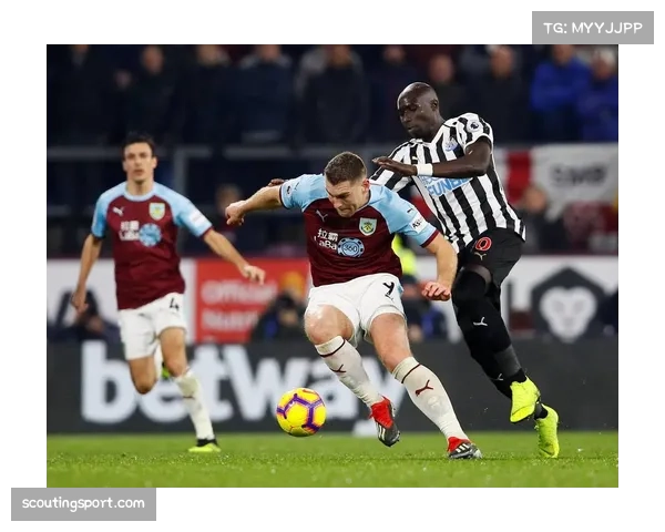 伯恩利客场抢得宝贵一分 保级希望因绝平进球重燃